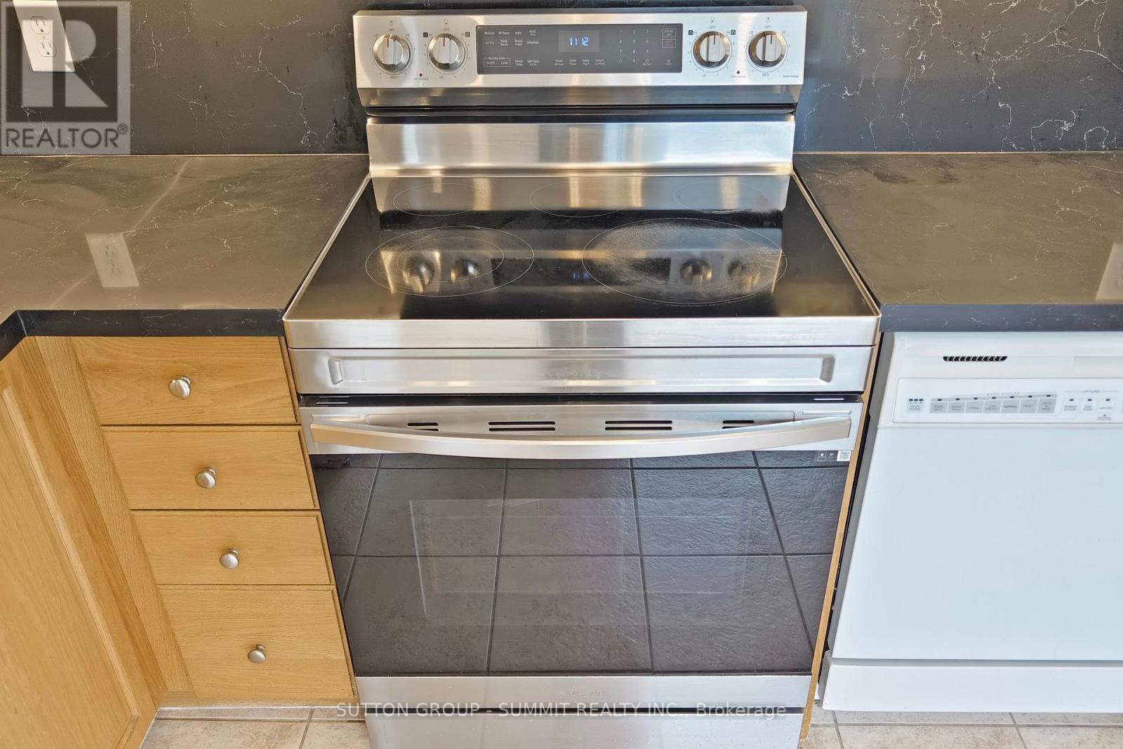 1591 Woodhenge Way, Mississauga, Ontario  L5N 7T1 - Photo 17 - W12944042