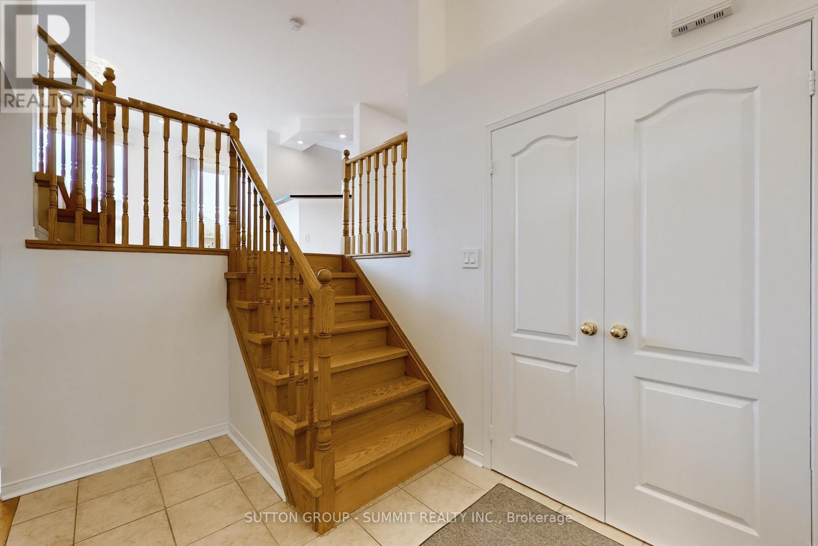 1591 Woodhenge Way, Mississauga, Ontario  L5N 7T1 - Photo 18 - W12944042