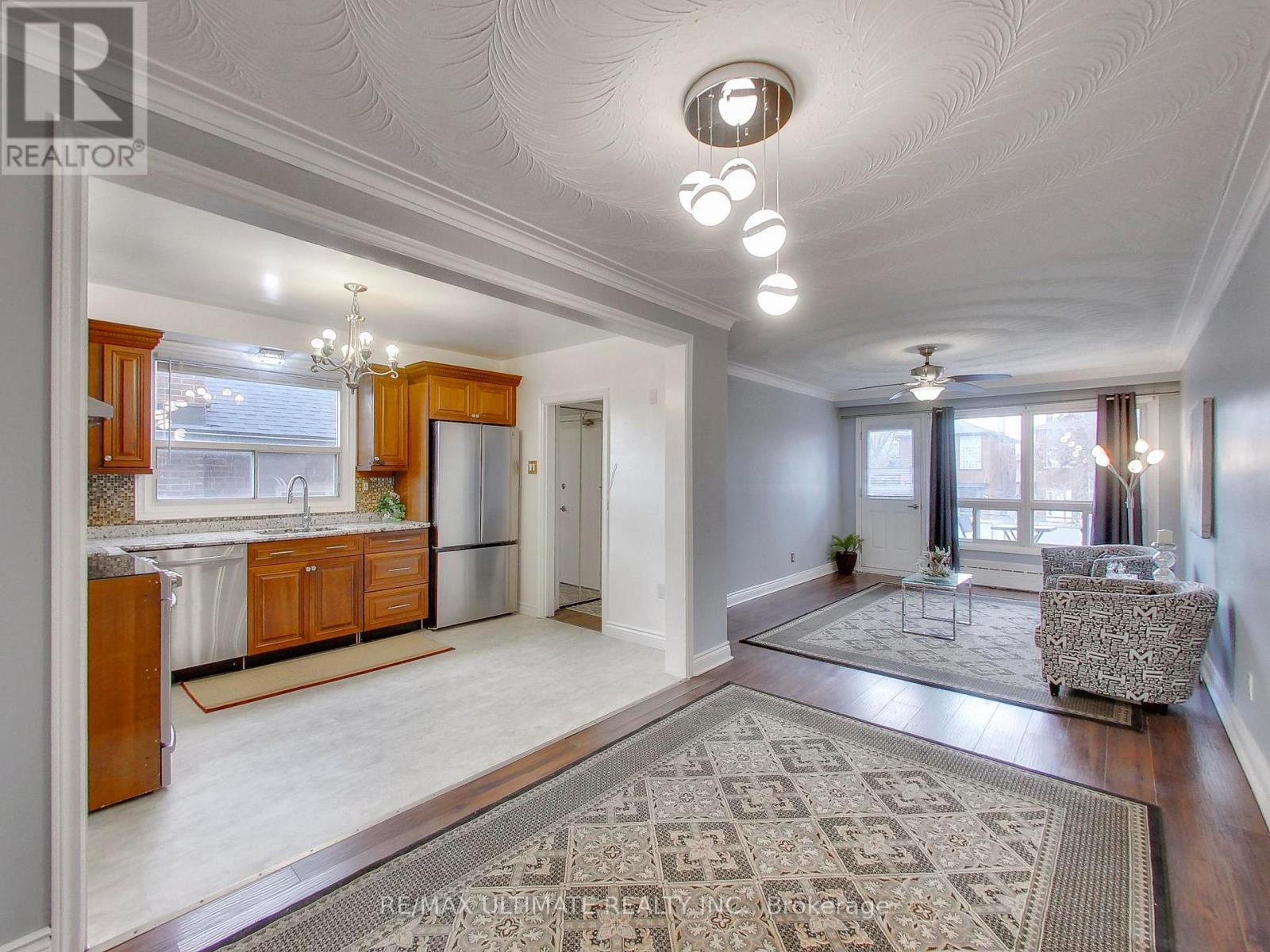 Apt #2 - 51 Hay Avenue, Toronto, Ontario  M8Z 1G2 - Photo 5 - W12944084