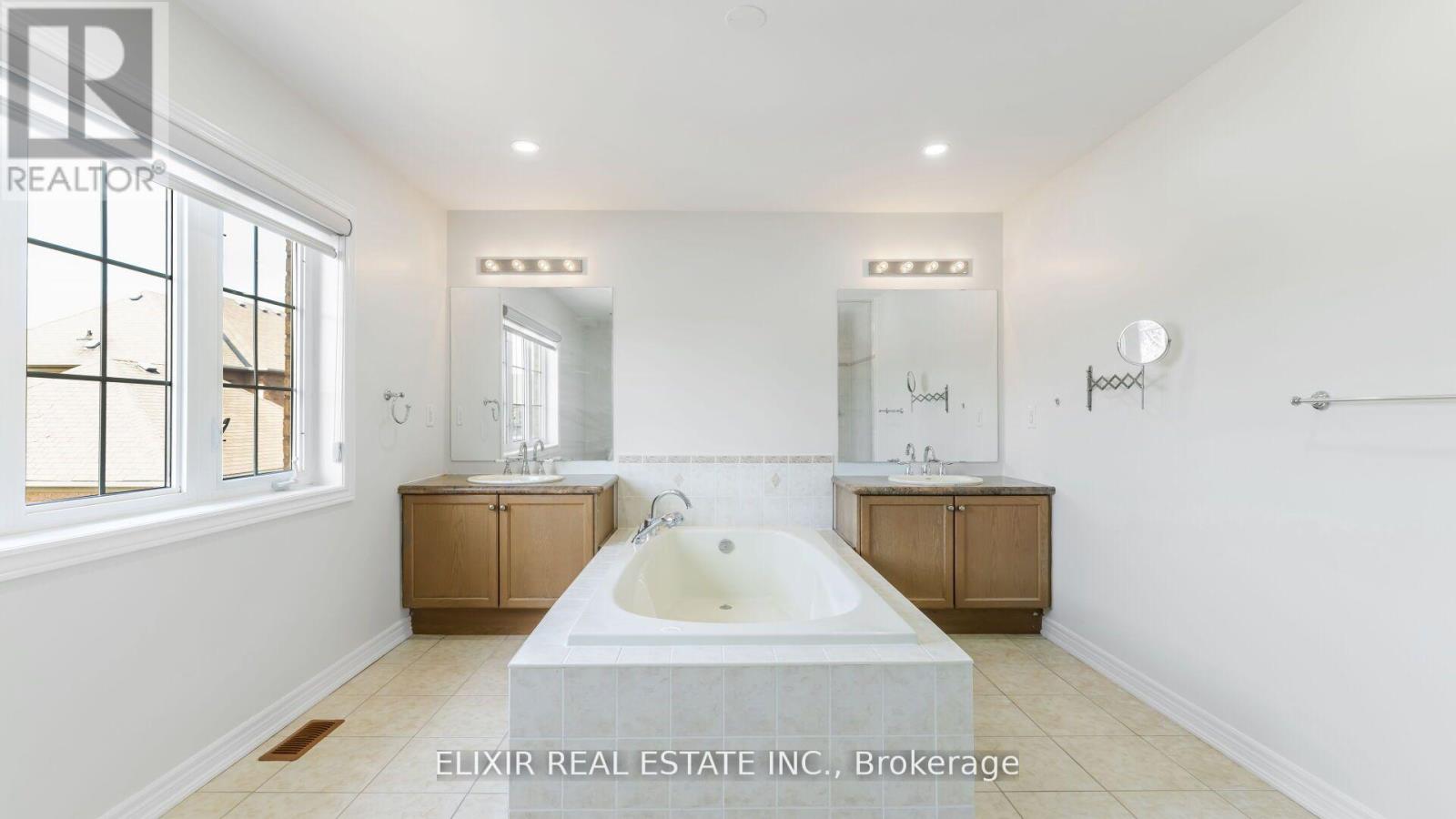 396 Scott Boulevard, Milton, Ontario  L9T 0T2 - Photo 23 - W12944096