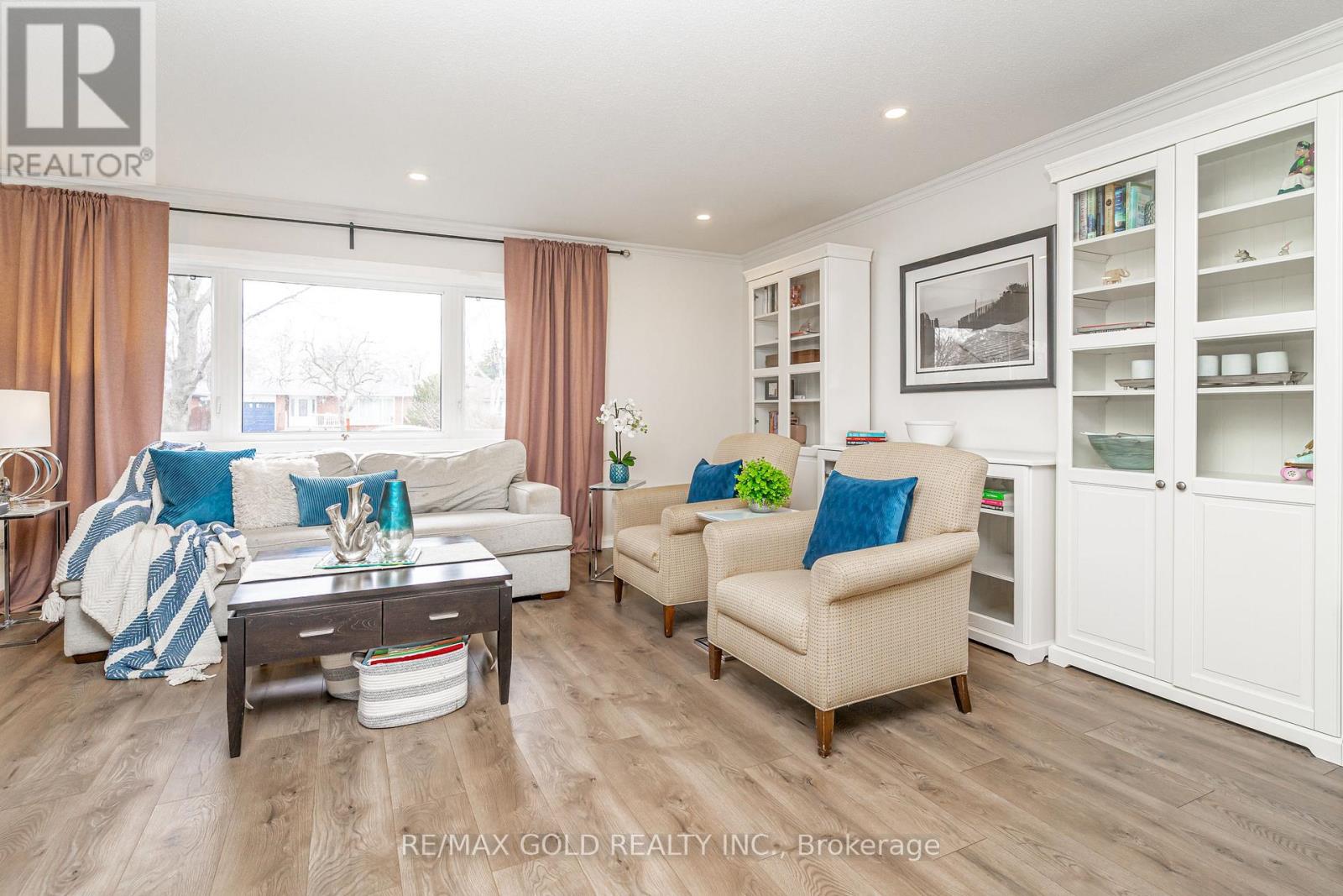 23 Dunster Crescent, Brampton, Ontario  L6T 3J8 - Photo 8 - W12944126