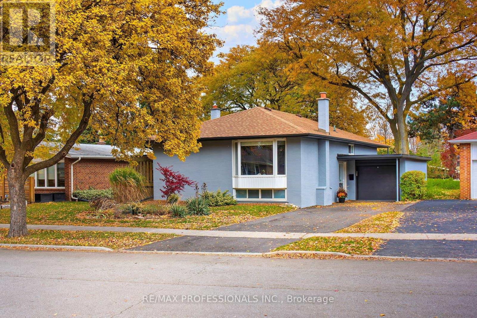 17 BEAVER BEND CRESCENT, Toronto, Ontario