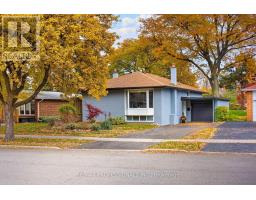 17 BEAVER BEND CRESCENT, Toronto, Ontario