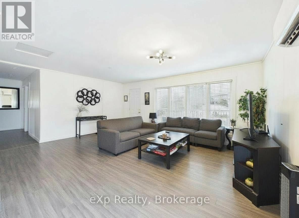 2 Birch Street, South Bruce Peninsula, Ontario  N0H 2G0 - Photo 9 - X12943634