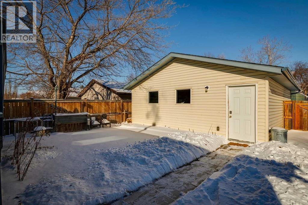 304 Marquis Place SE, Airdrie, Alberta  T4A 1X9 - Photo 36 - A2288858