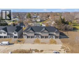 7 MAGNOLIA LANE Unit# 11, Chatham, Ontario