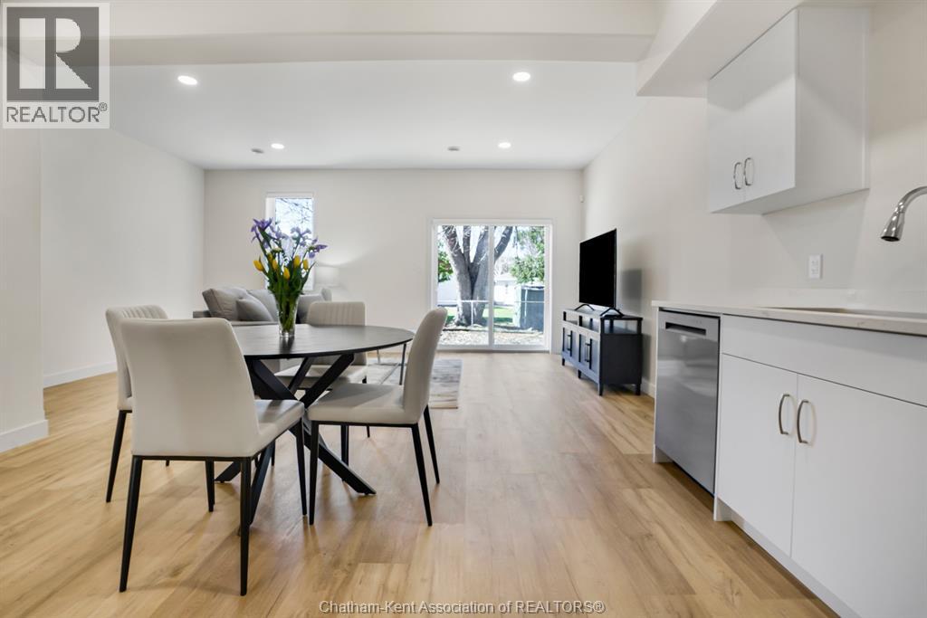 7 Magnolia Lane Unit# 9, Chatham, Ontario  N7M 0T3 - Photo 12 - 26006734