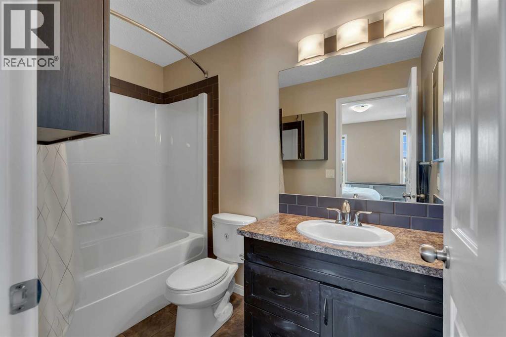 23 Copperpond Square Se, Calgary, Alberta  T2Z 0X2 - Photo 19 - A2290398