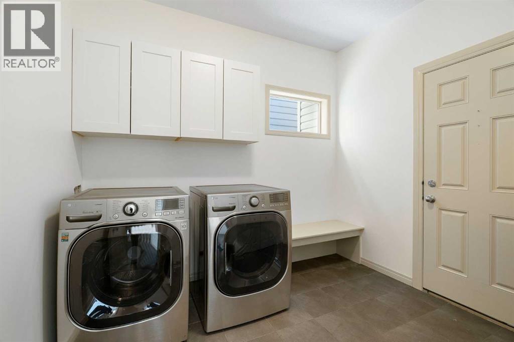 44 Cougar Ridge Green, Calgary, Alberta  T3H 0S6 - Photo 7 - A2297899