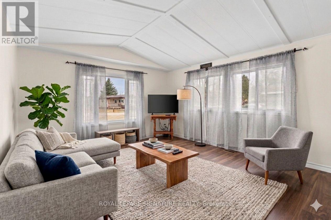 16 - 302694 Douglas Street, West Grey, Ontario  N0G 1R0 - Photo 10 - X12943916