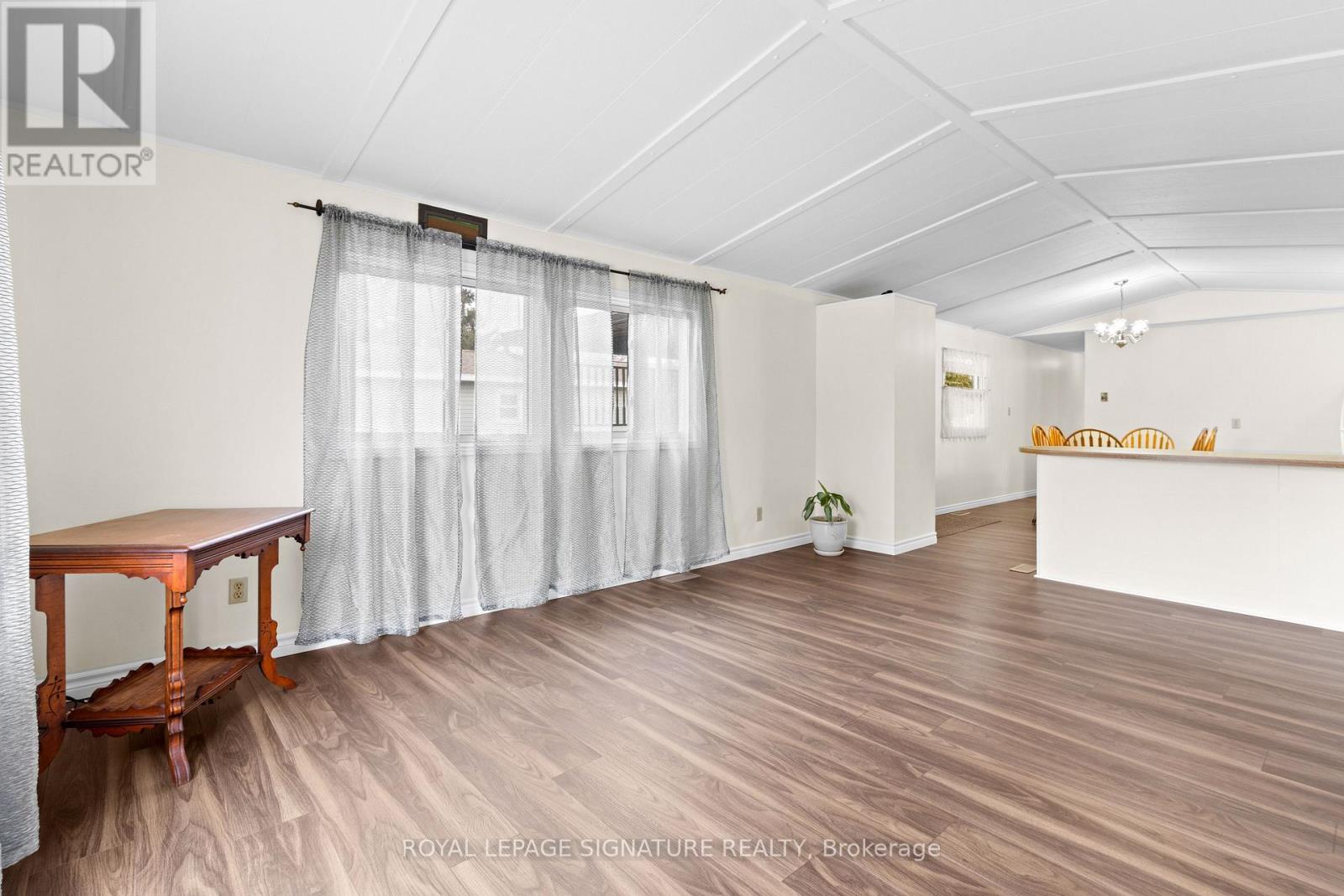 16 - 302694 Douglas Street, West Grey, Ontario  N0G 1R0 - Photo 11 - X12943916