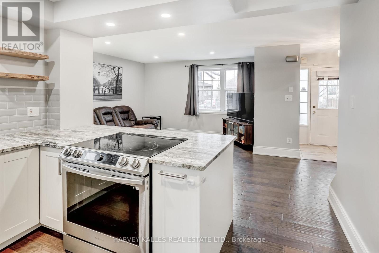 112 Wexford Avenue N, Hamilton, Ontario  L8H 4M4 - Photo 12 - X12943956