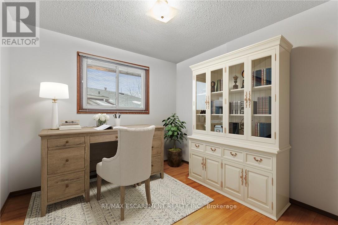 88 Glen Valley Drive, Hamilton, Ontario  L8K 5W5 - Photo 7 - X12943966