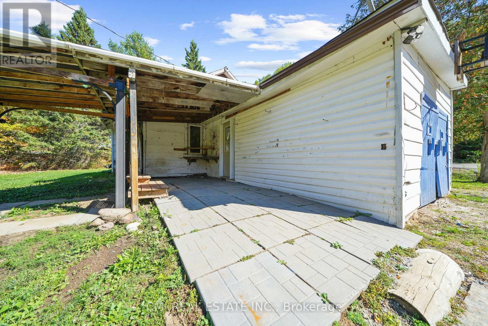 1093 South Lake Road, Minden Hills, Ontario  K0M 2K0 - Photo 9 - X12944048