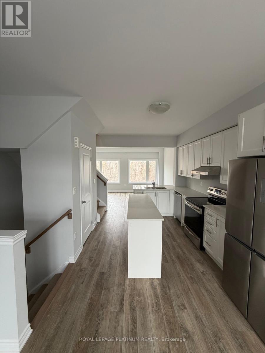 55 - 290 Equestrian Way, Cambridge, Ontario  N3H 4R6 - Photo 5 - X12944090