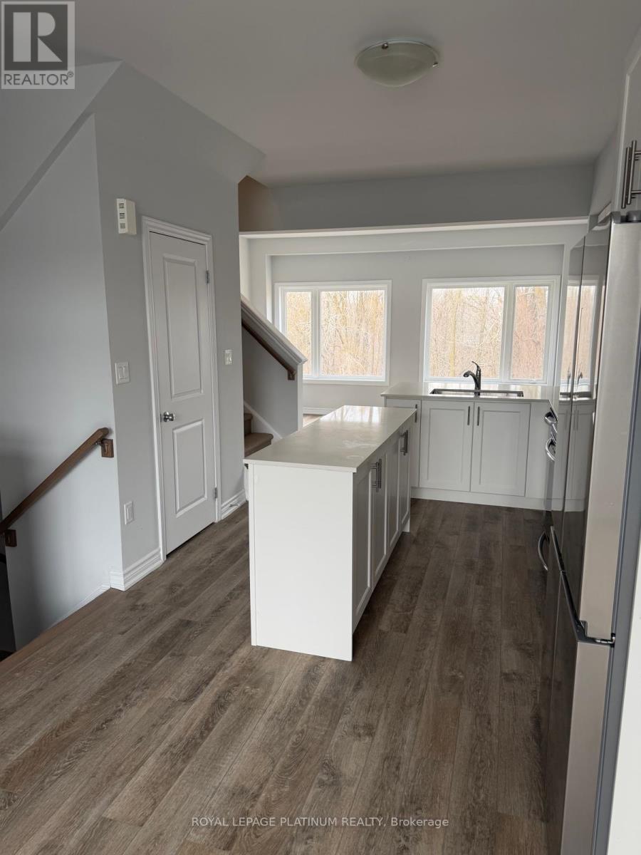 55 - 290 Equestrian Way, Cambridge, Ontario  N3H 4R6 - Photo 8 - X12944090