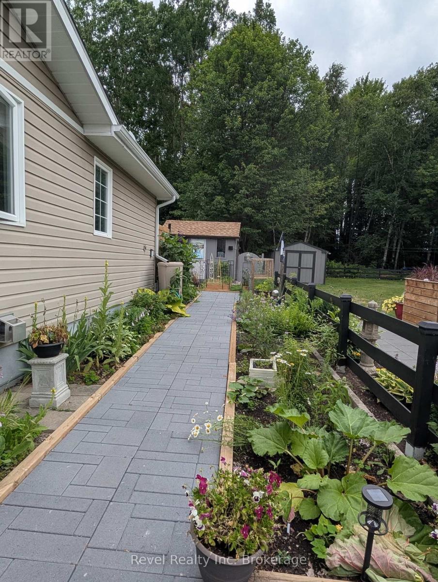 174 Golf Course Road, Callander, Ontario  P0H 1H0 - Photo 44 - X12944520