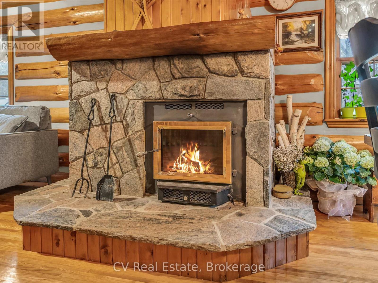 1040 Amelia Crescent, Gravenhurst (Morrison), Ontario  P0E 1G0 - Photo 19 - X12944152