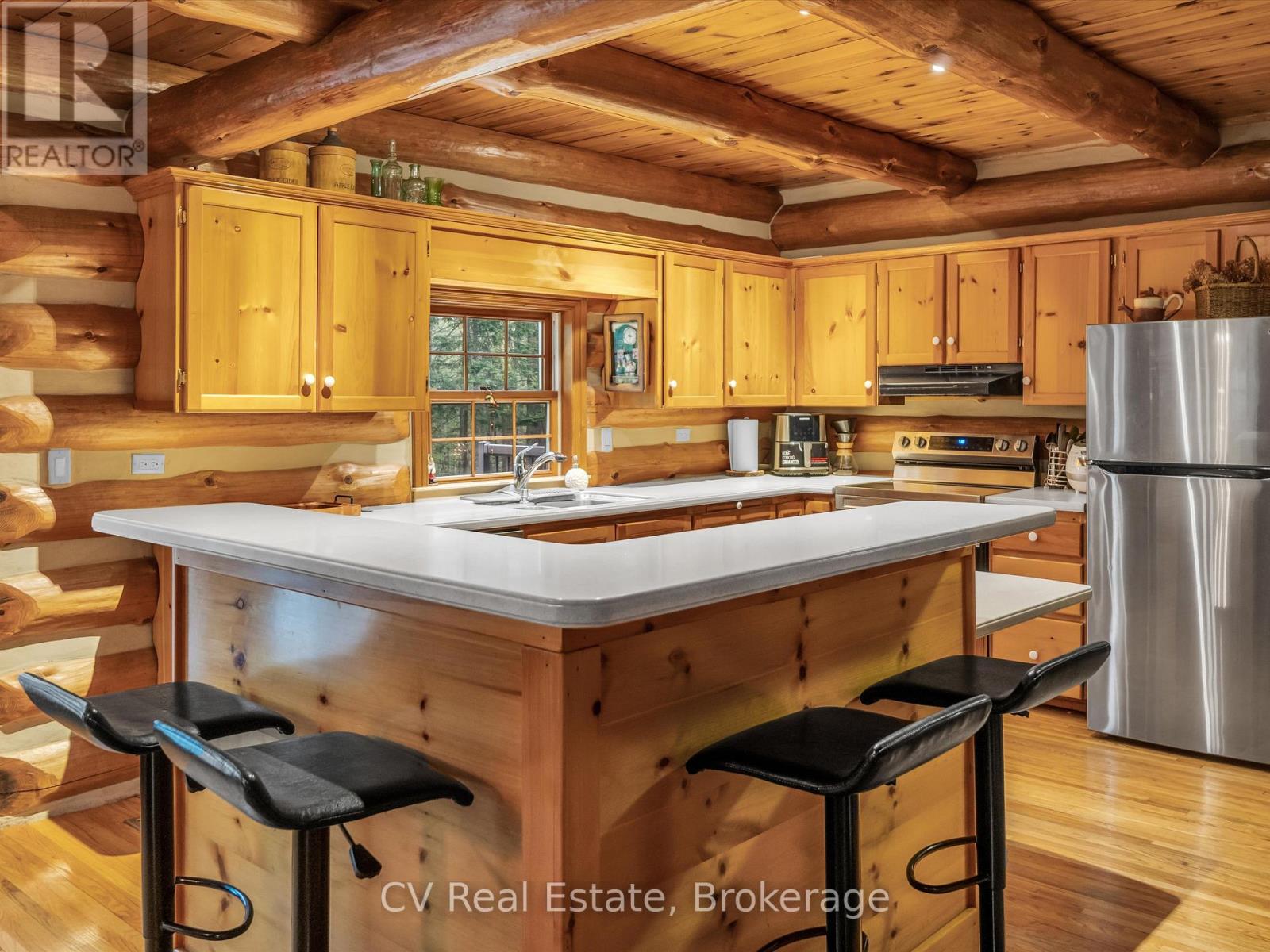 1040 Amelia Crescent, Gravenhurst (Morrison), Ontario  P0E 1G0 - Photo 23 - X12944152