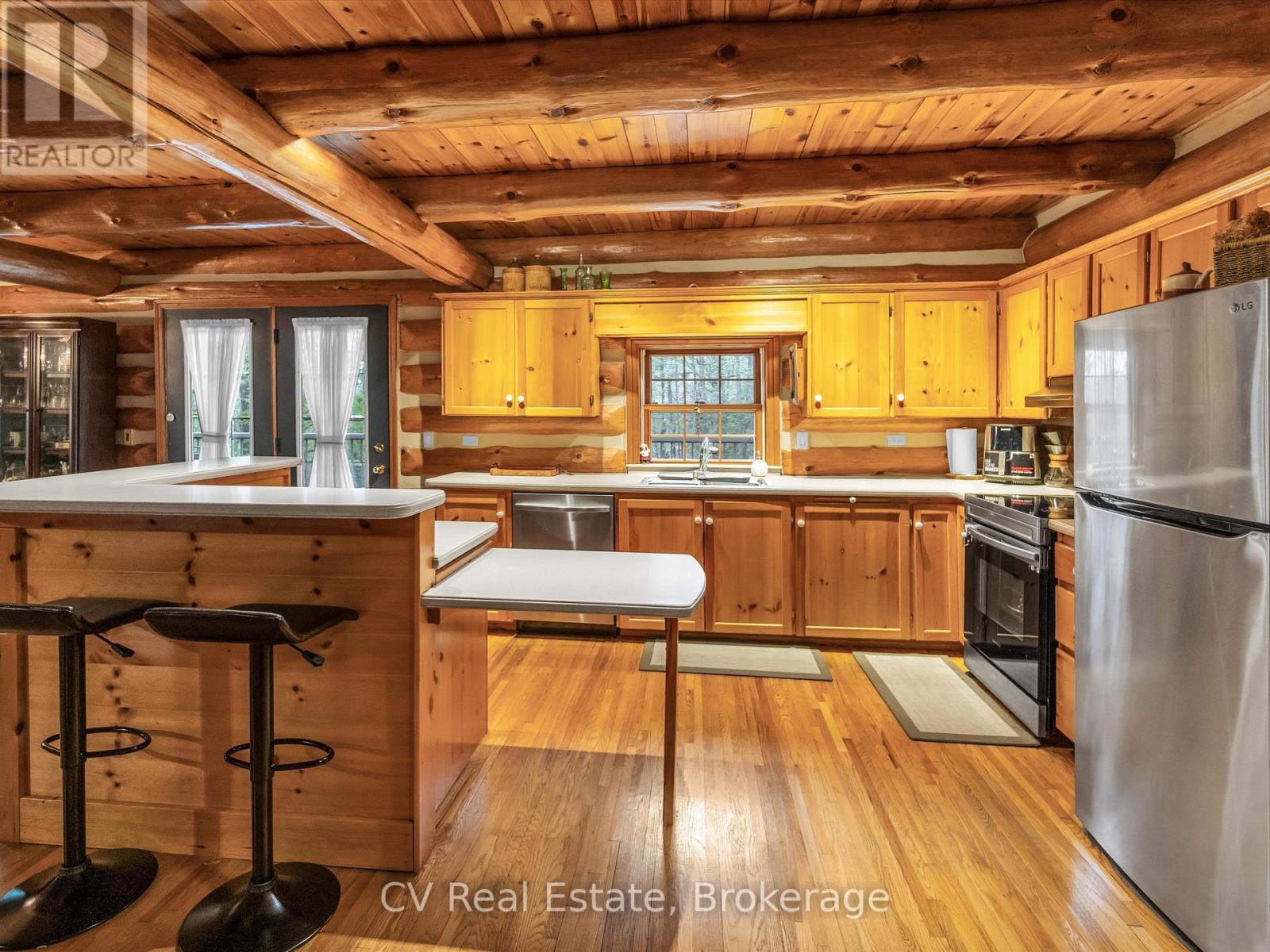 1040 Amelia Crescent, Gravenhurst (Morrison), Ontario  P0E 1G0 - Photo 24 - X12944152