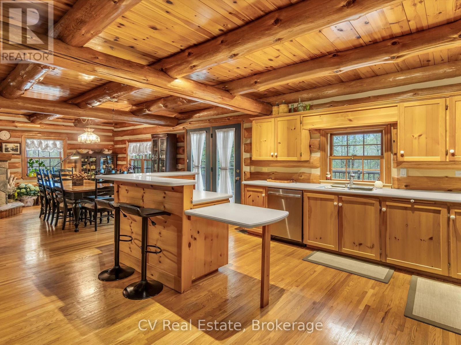 1040 Amelia Crescent, Gravenhurst (Morrison), Ontario  P0E 1G0 - Photo 25 - X12944152