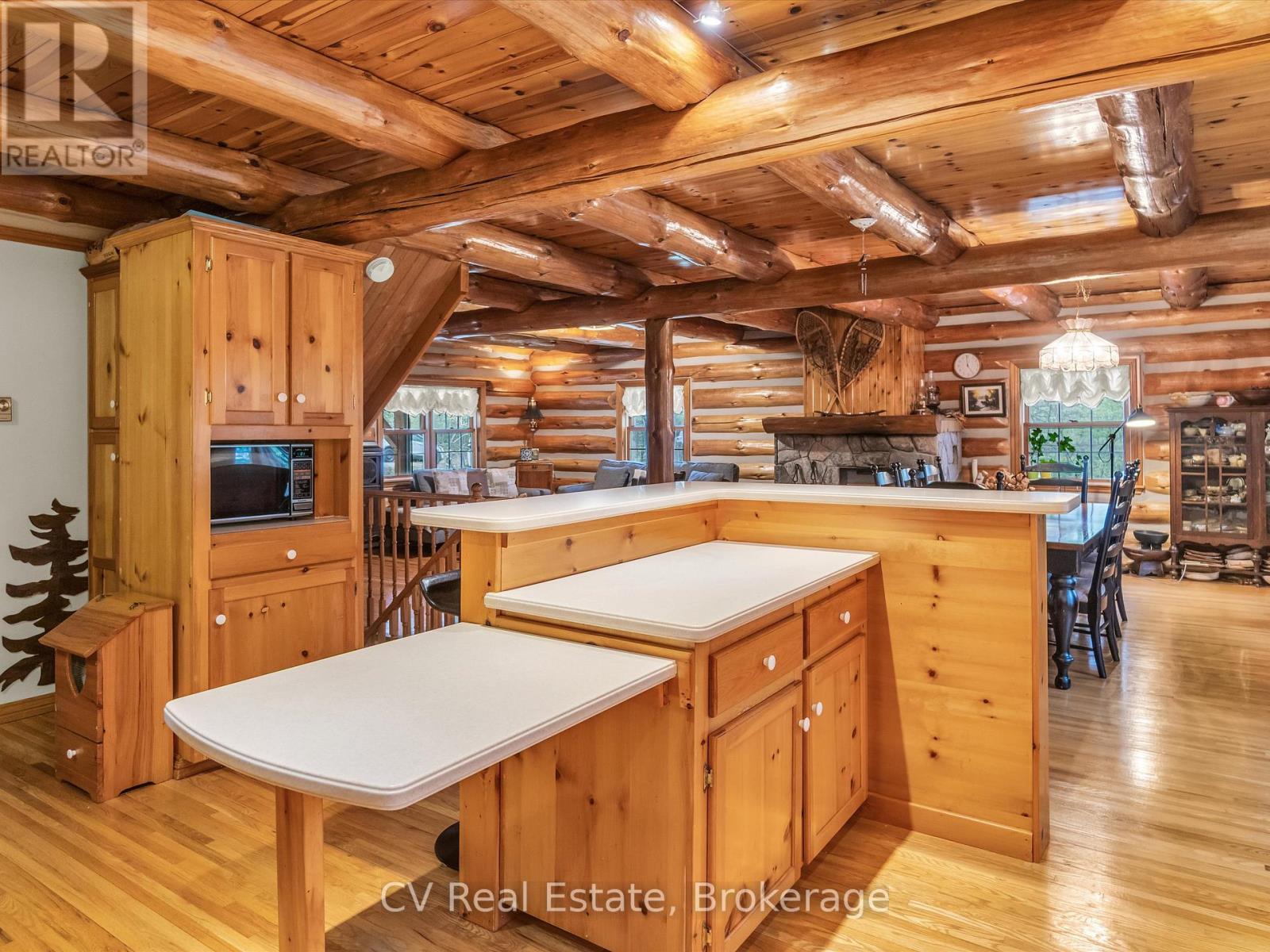 1040 Amelia Crescent, Gravenhurst (Morrison), Ontario  P0E 1G0 - Photo 28 - X12944152