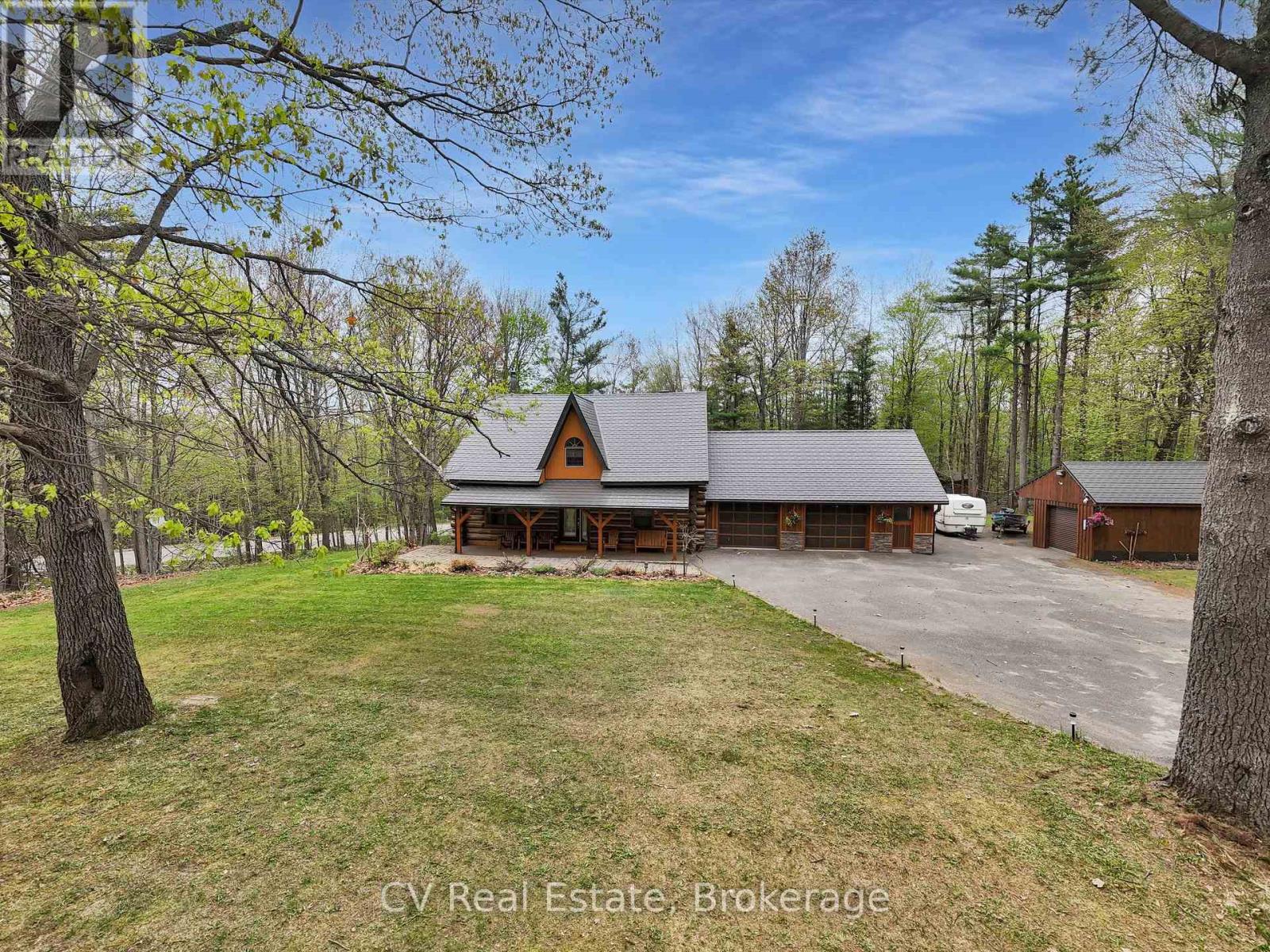 1040 Amelia Crescent, Gravenhurst (Morrison), Ontario  P0E 1G0 - Photo 3 - X12944152