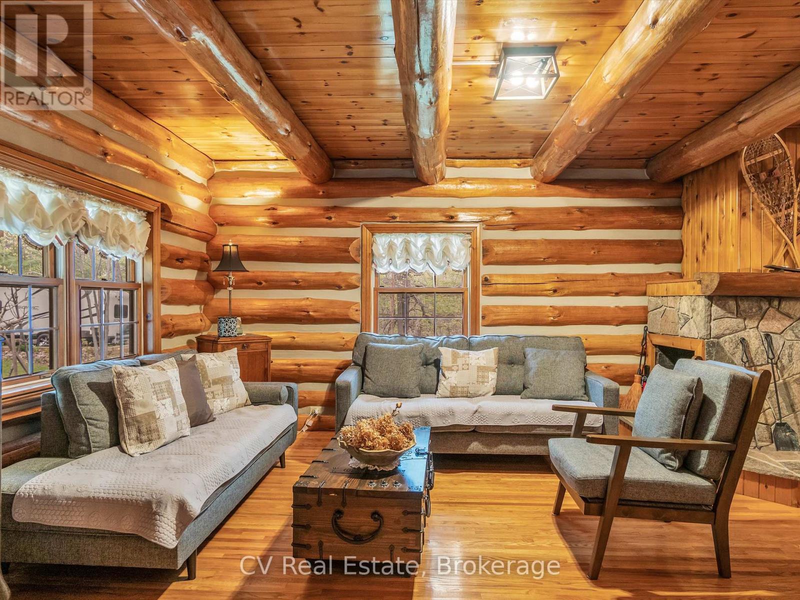 1040 Amelia Crescent, Gravenhurst (Morrison), Ontario  P0E 1G0 - Photo 31 - X12944152