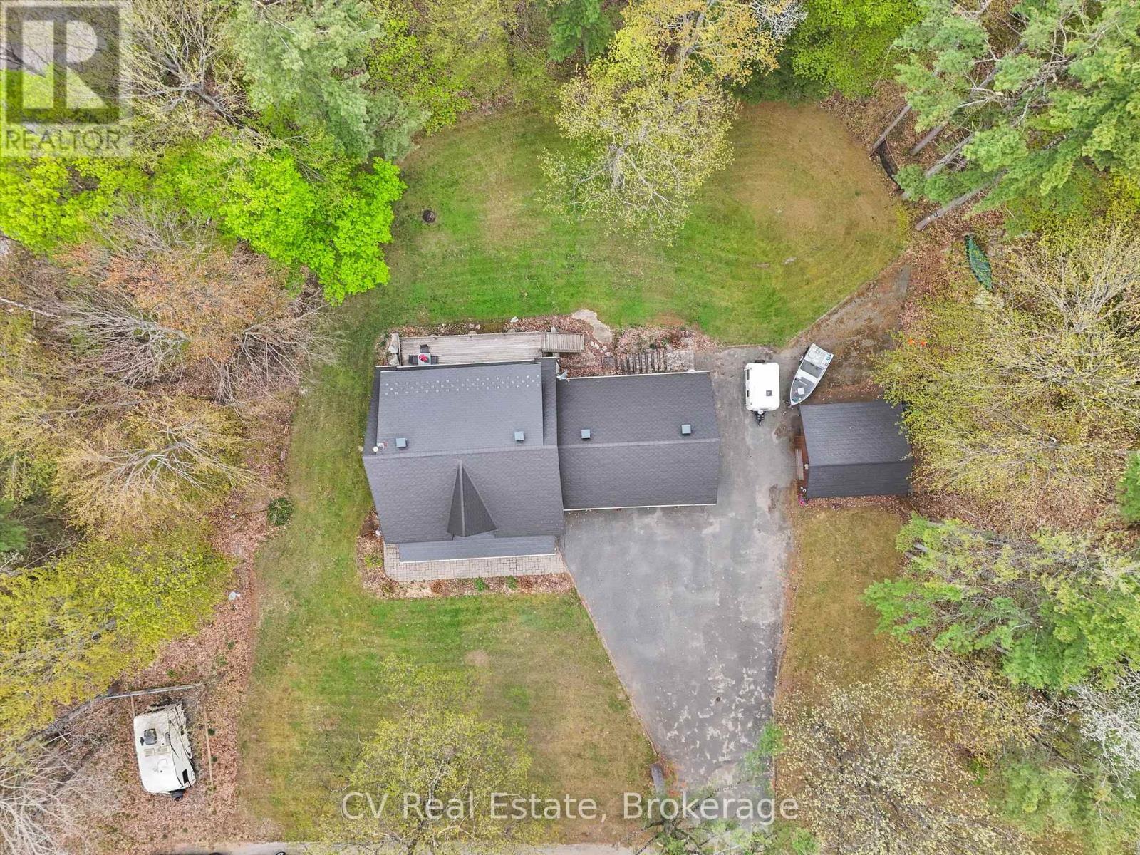 1040 Amelia Crescent, Gravenhurst (Morrison), Ontario  P0E 1G0 - Photo 50 - X12944152