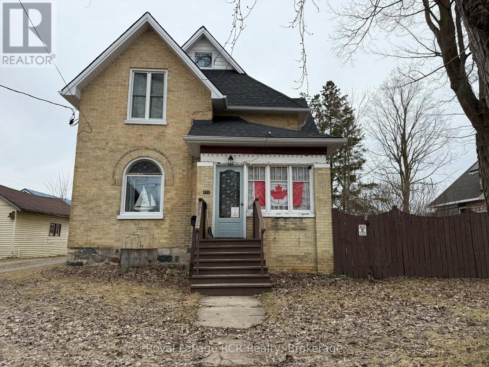 631 9th Avenue, Hanover, Ontario  N4N 2M7 - Photo 2 - X12944298