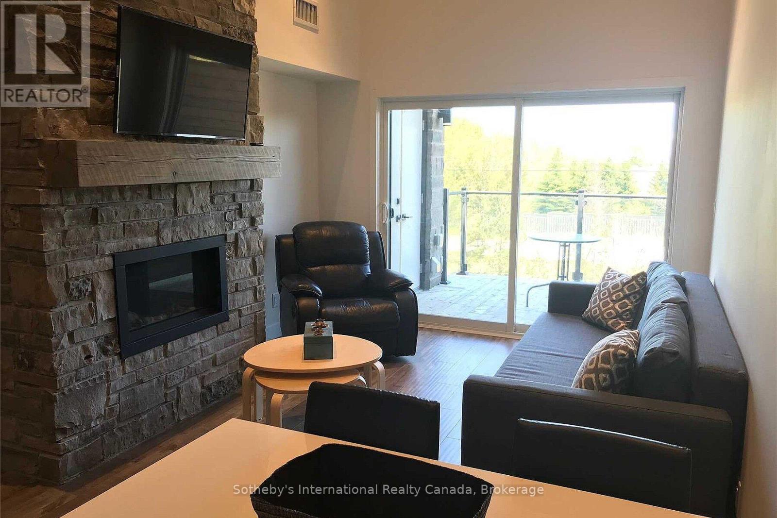 206 - 10 Beckwith Lane, Blue Mountains, Ontario  L9Y 0A4 - Photo 4 - X12944430