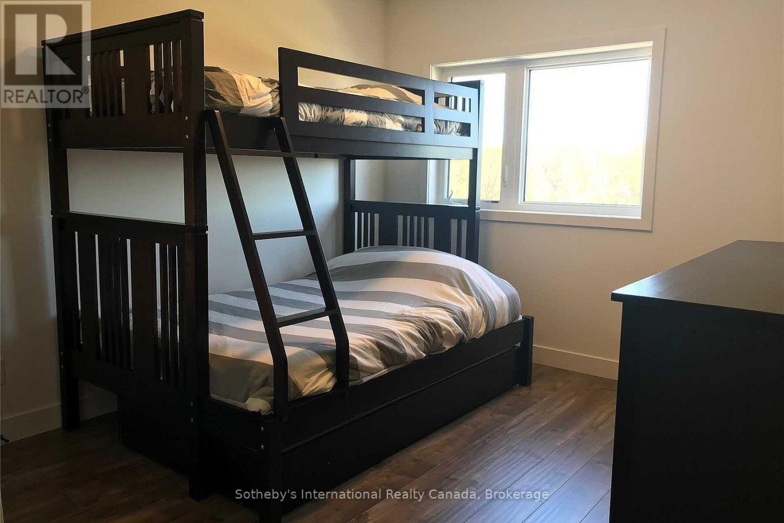 206 - 10 Beckwith Lane, Blue Mountains, Ontario  L9Y 0A4 - Photo 9 - X12944430