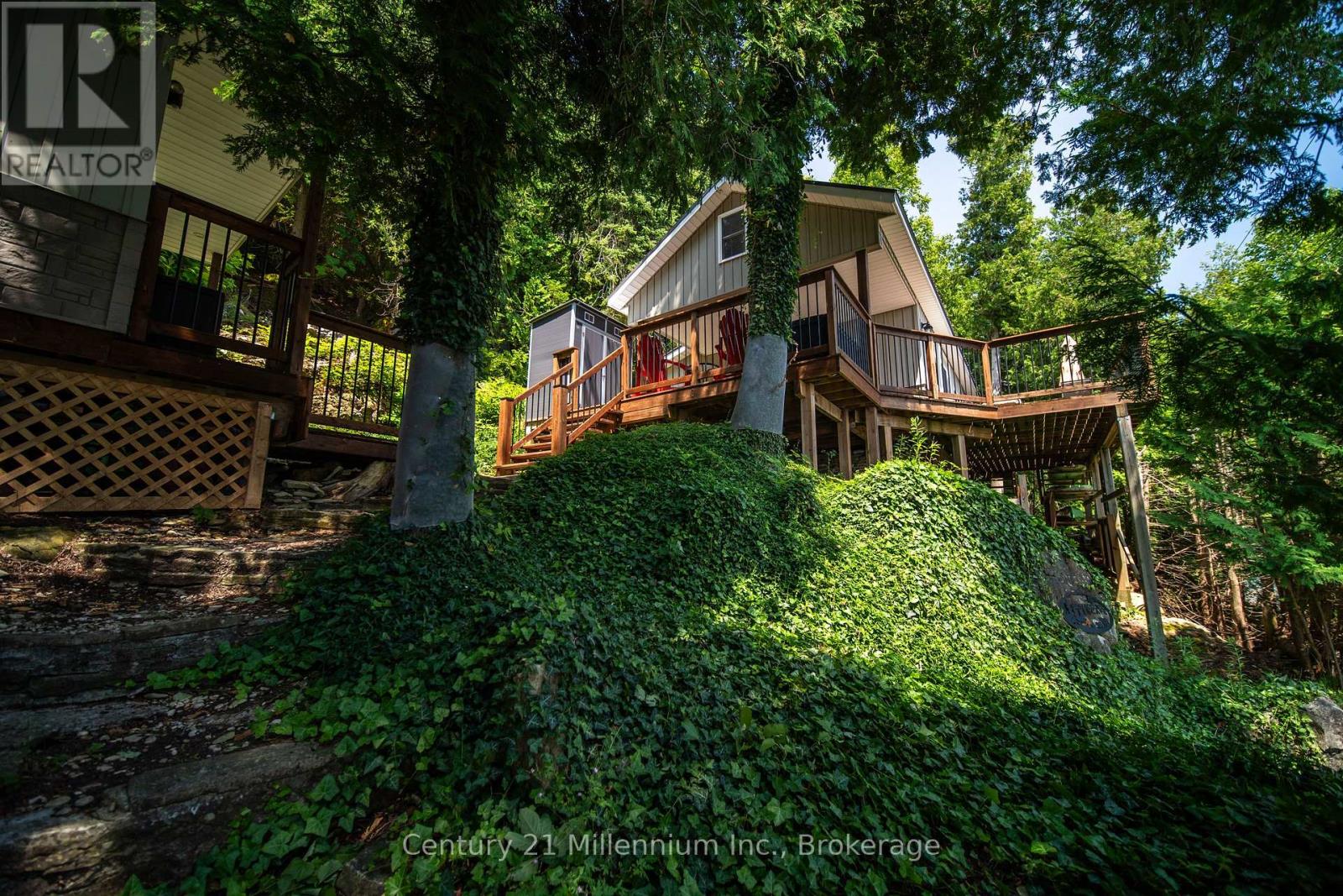 113 Water Street, Northern Bruce Peninsula, Ontario  N0H 1W0 - Photo 37 - X12944474