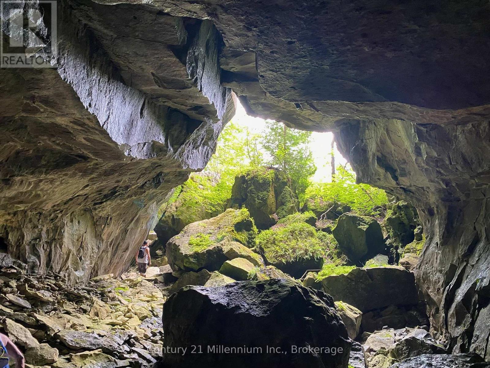 113 Water Street, Northern Bruce Peninsula, Ontario  N0H 1W0 - Photo 42 - X12944474