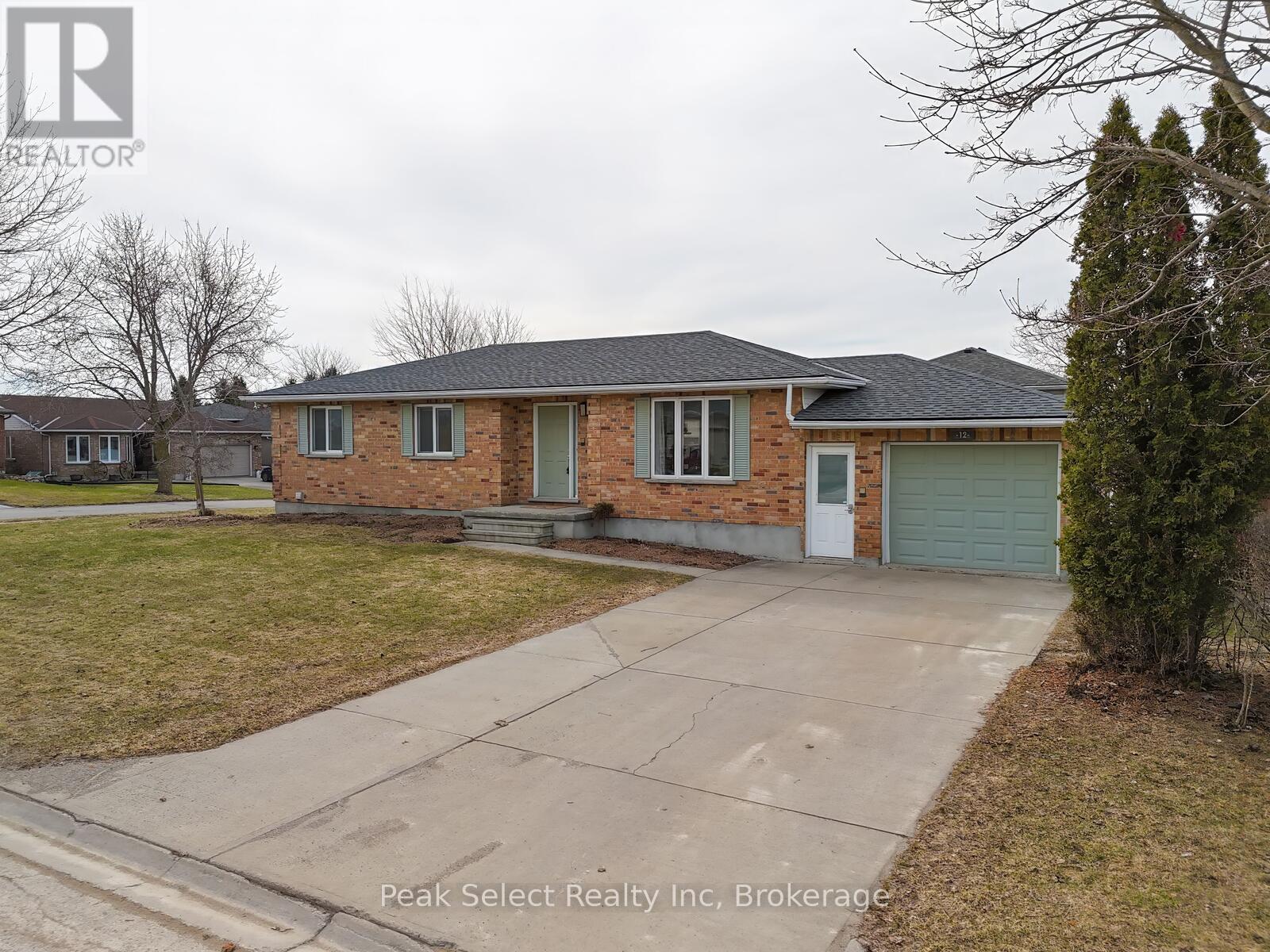 12 Meadowridge Drive, St. Marys, Ontario  N4X 1B6 - Photo 2 - X12944562