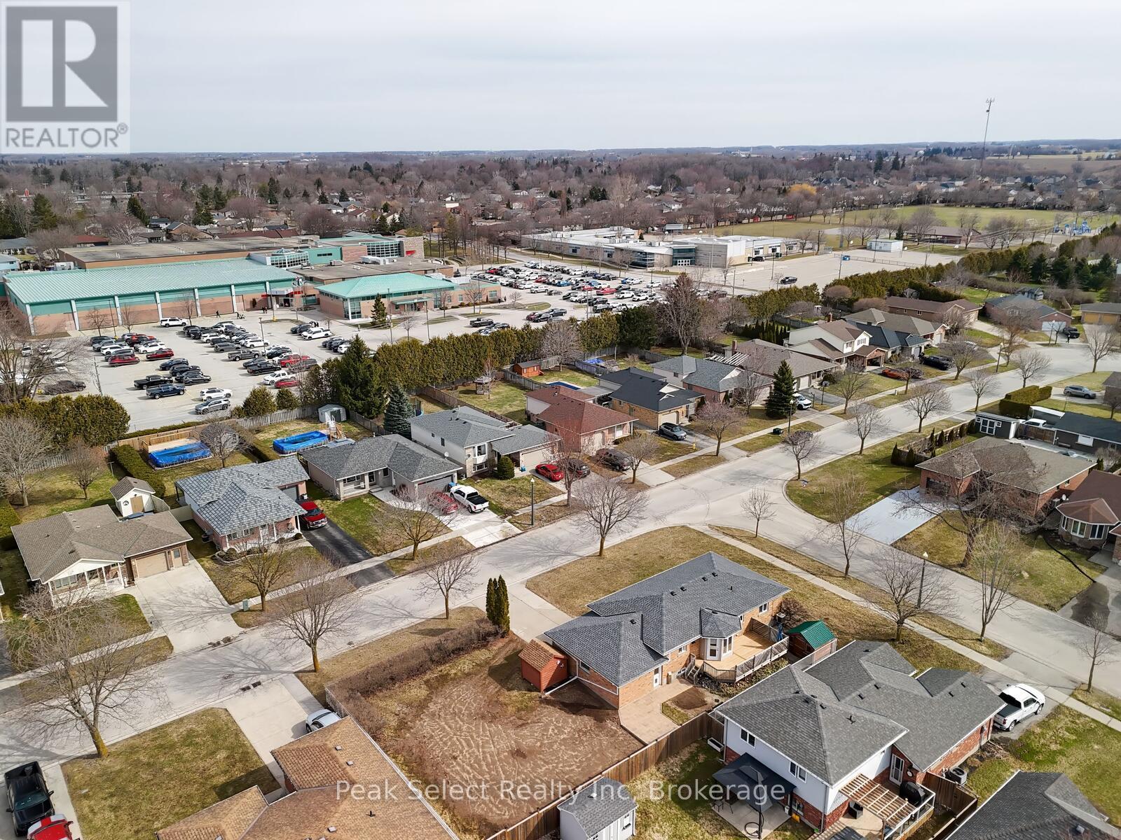 12 Meadowridge Drive, St. Marys, Ontario  N4X 1B6 - Photo 44 - X12944562