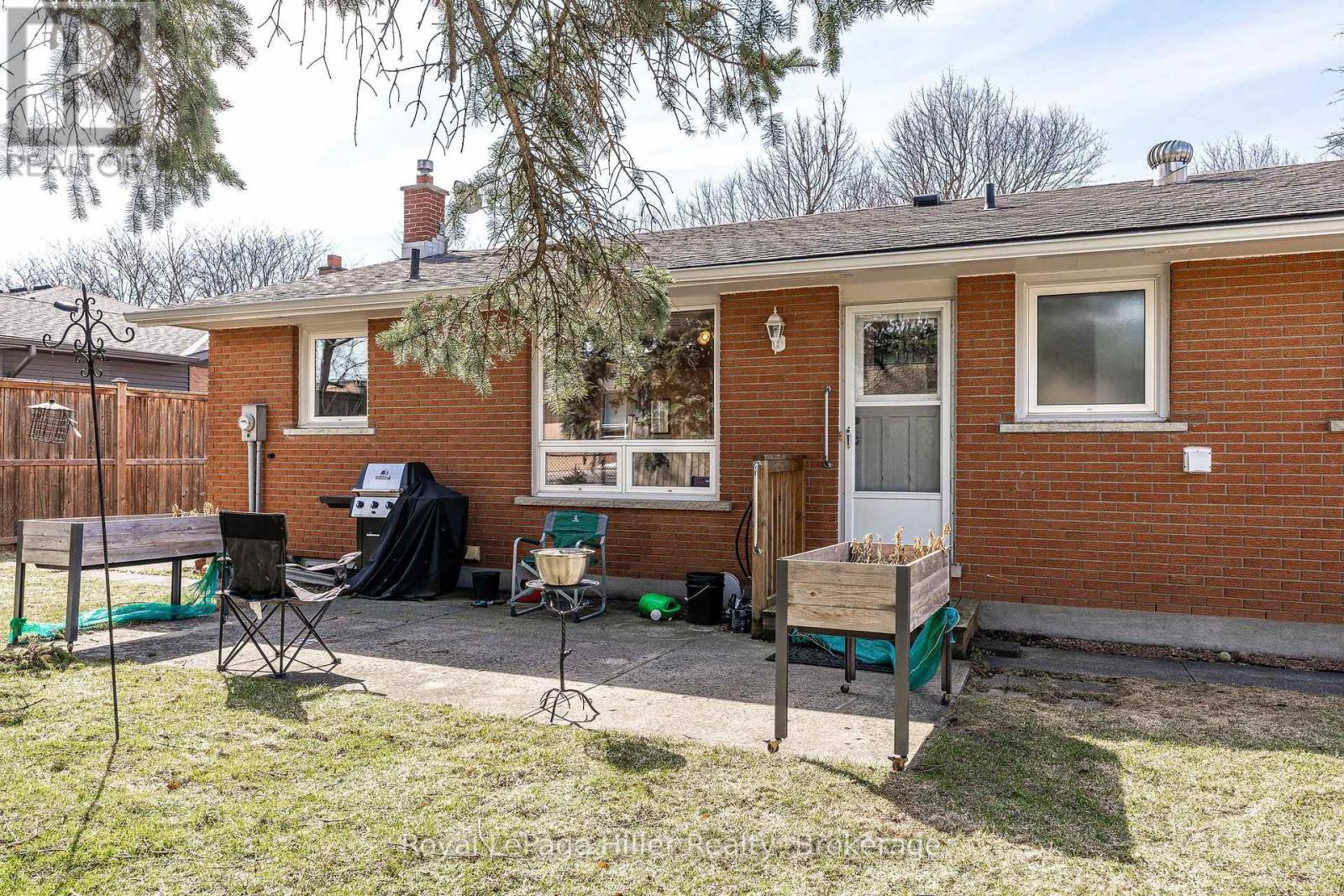 16 Park Lane Drive, Stratford, Ontario  N5A 5B9 - Photo 40 - X12944566