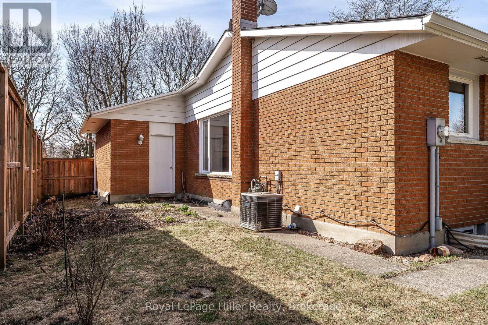 16 Park Lane Drive, Stratford, Ontario  N5A 5B9 - Photo 44 - X12944566