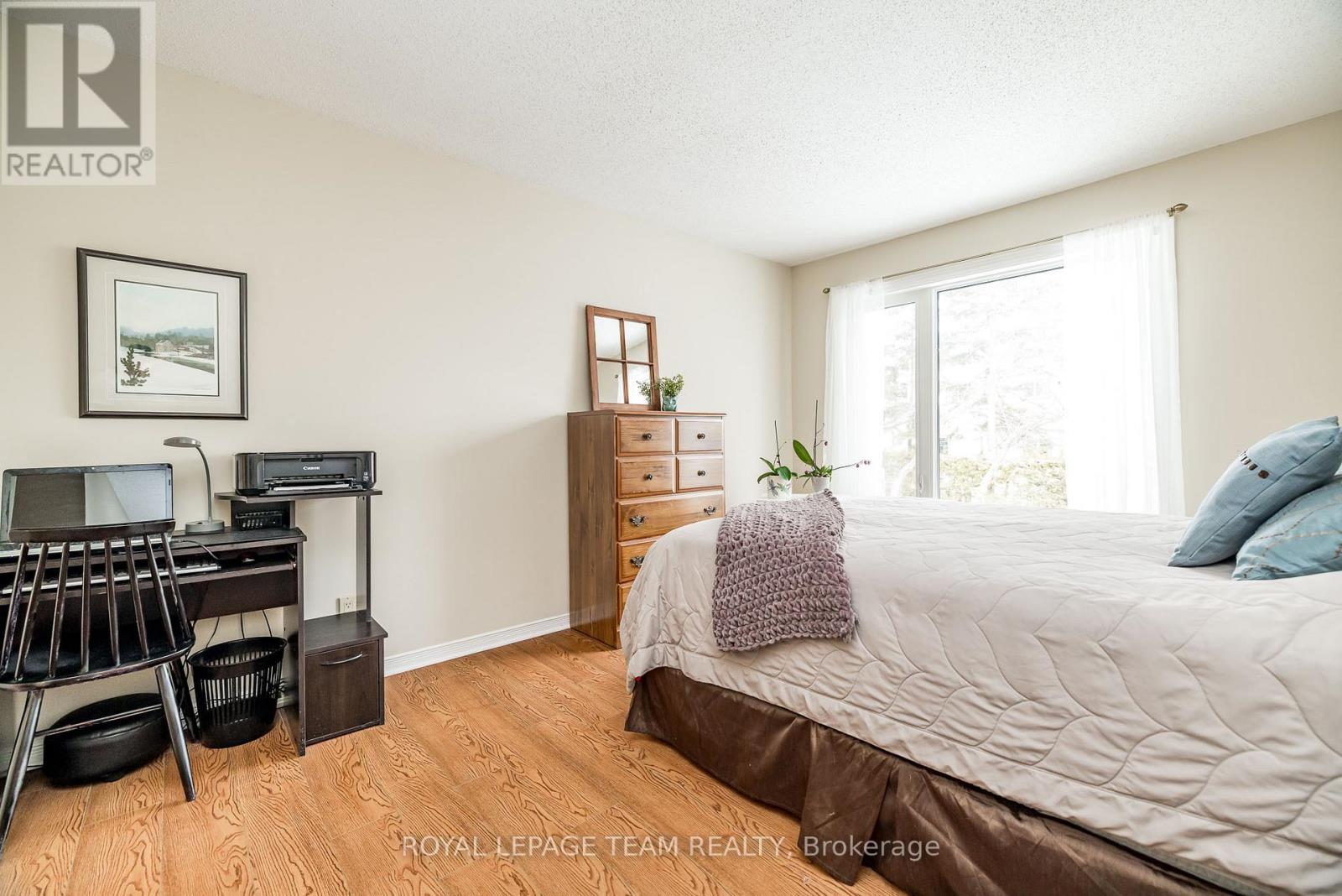 27 Pine Needles Court, Ottawa, Ontario  K2S 1G5 - Photo 18 - X12931628