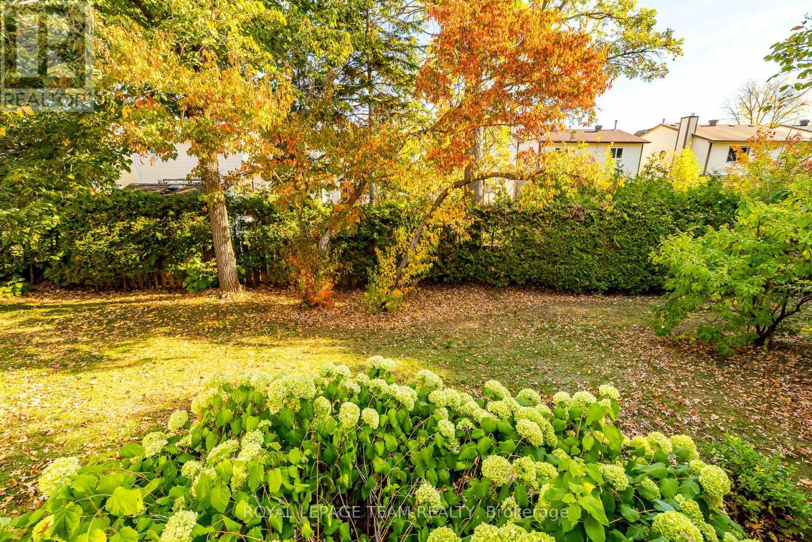 27 Pine Needles Court, Ottawa, Ontario  K2S 1G5 - Photo 32 - X12931628