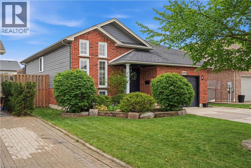 8409 GREENFIELD Crescent, Niagara Falls, Ontario