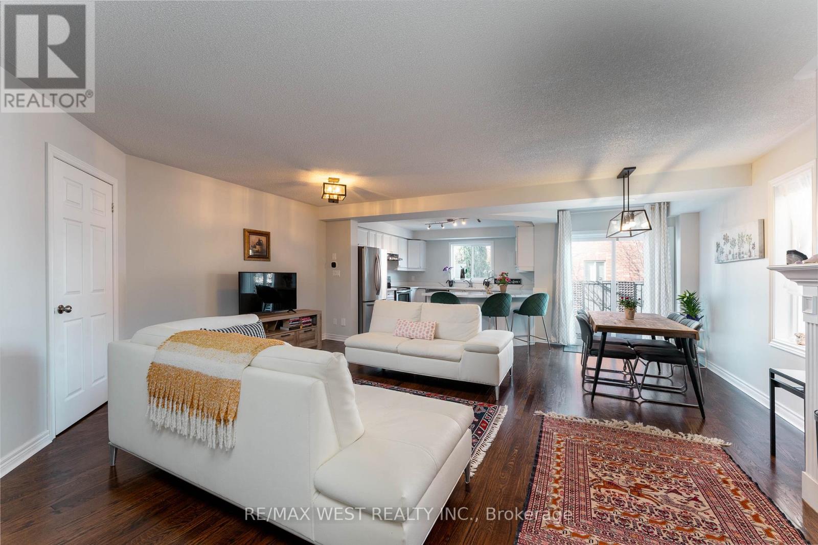 682 Napa Valley Avenue, Vaughan, Ontario  L4H 2J1 - Photo 10 - N12943204