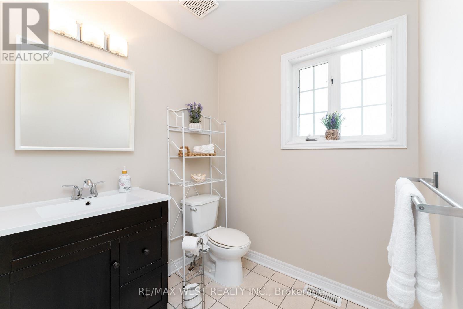 682 Napa Valley Avenue, Vaughan, Ontario  L4H 2J1 - Photo 18 - N12943204