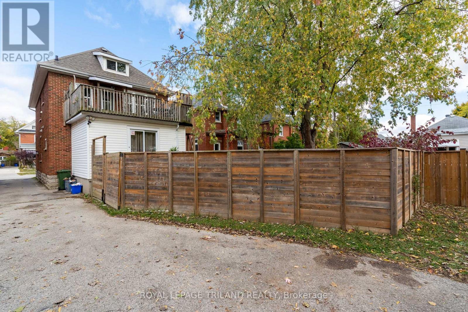 93 Myrtle Street, St. Thomas, Ontario  N5R 2E9 - Photo 7 - X12944236