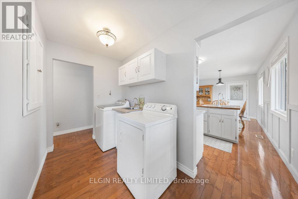 3134 Queen Street, Brooke-Alvinston, Ontario  N0N 1K0 - Photo 12 - X12944346