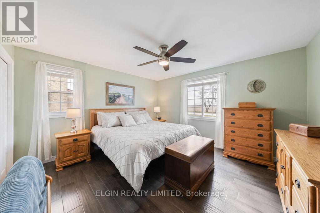 3134 Queen Street, Brooke-Alvinston, Ontario  N0N 1K0 - Photo 13 - X12944346