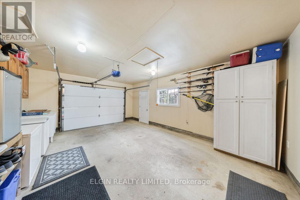 3134 Queen Street, Brooke-Alvinston, Ontario  N0N 1K0 - Photo 17 - X12944346