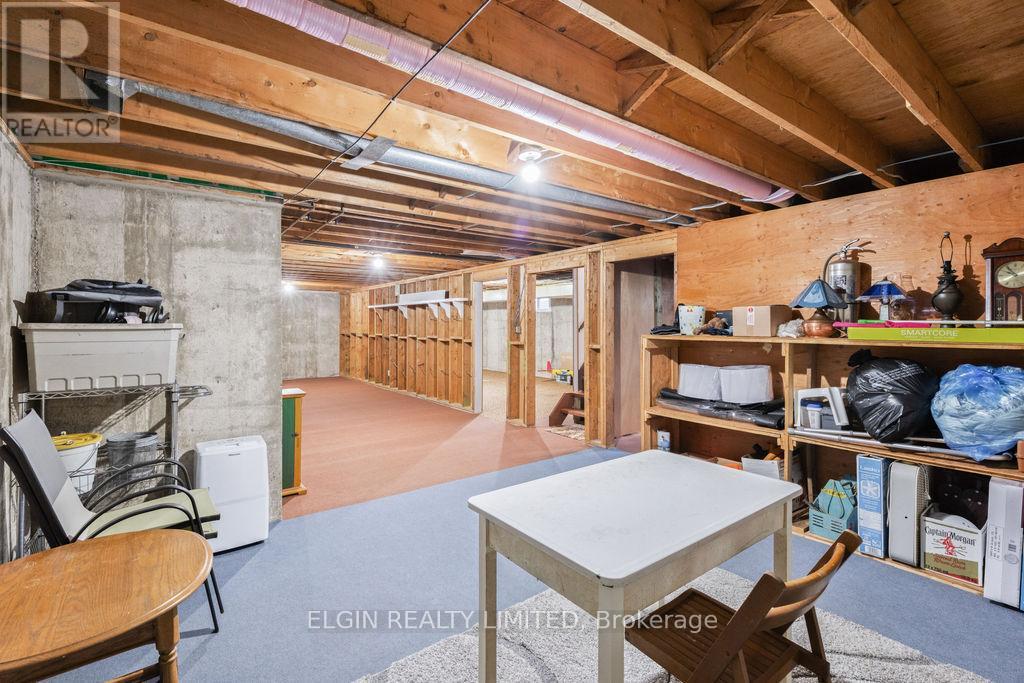 3134 Queen Street, Brooke-Alvinston, Ontario  N0N 1K0 - Photo 19 - X12944346