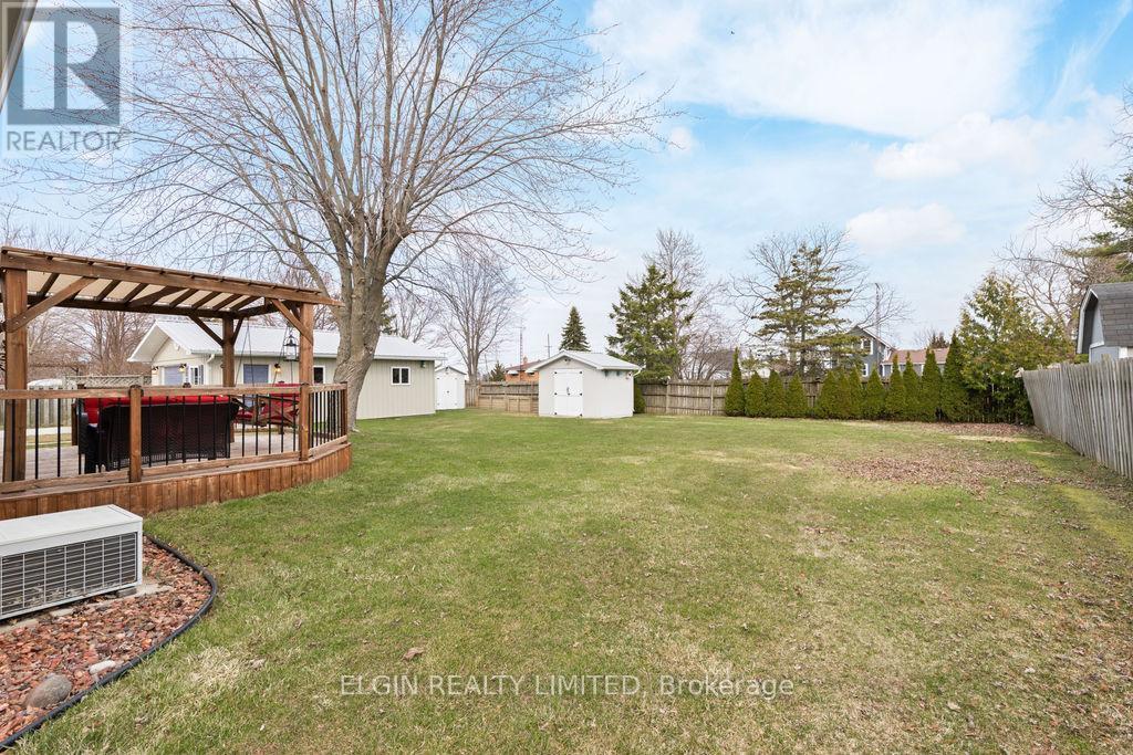 3134 Queen Street, Brooke-Alvinston, Ontario  N0N 1K0 - Photo 29 - X12944346