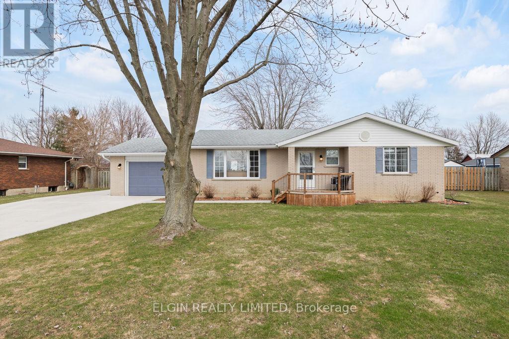 3134 Queen Street, Brooke-Alvinston, Ontario  N0N 1K0 - Photo 3 - X12944346